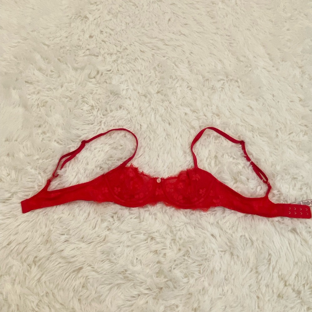 Victoria’s Secret Dream Angels Lace Bra